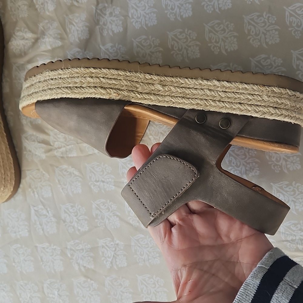 Soda Women's Tan Wedge Sandals - Picture 2 of 8